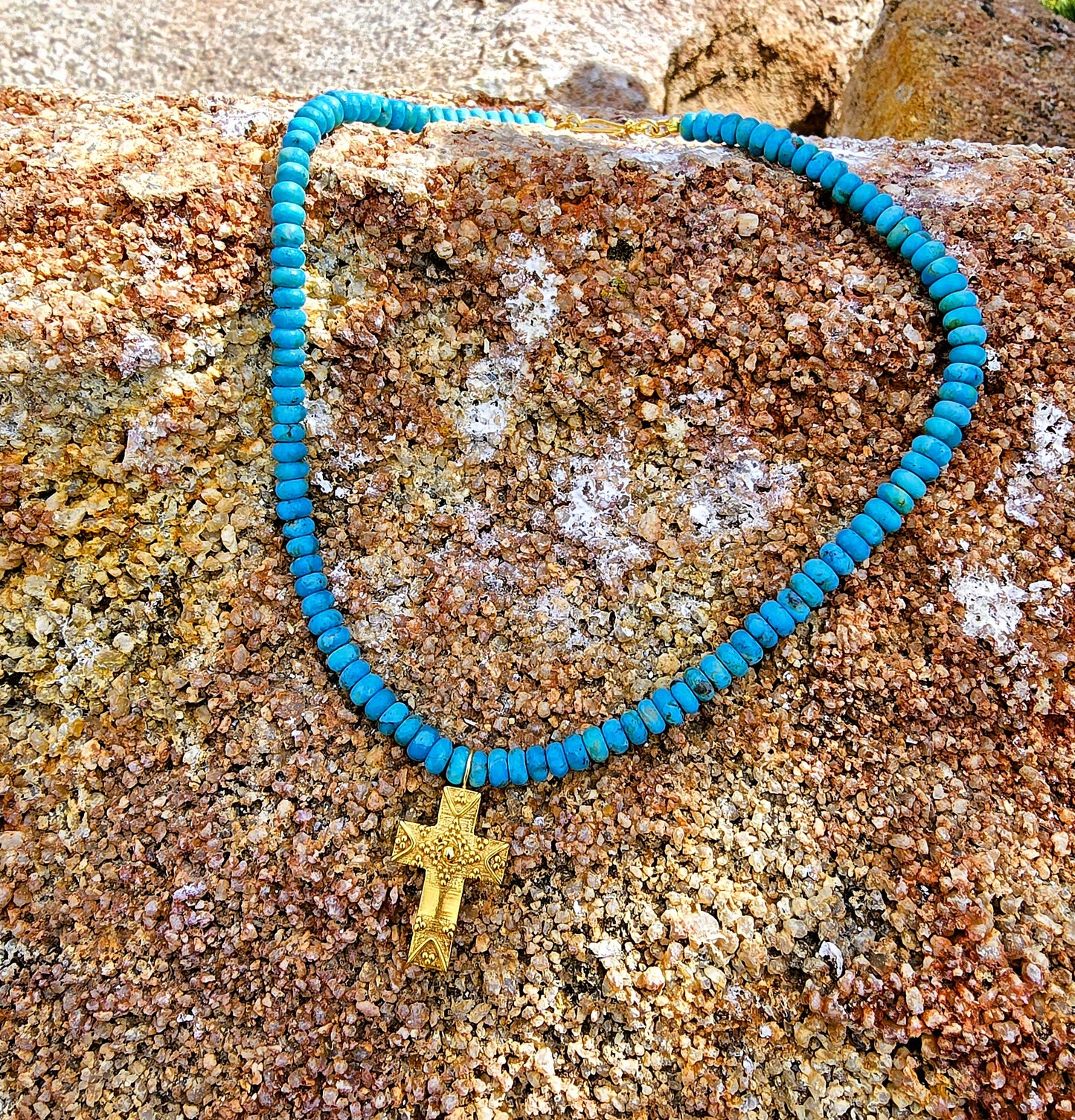 Madelene - Gold Cross Necklace