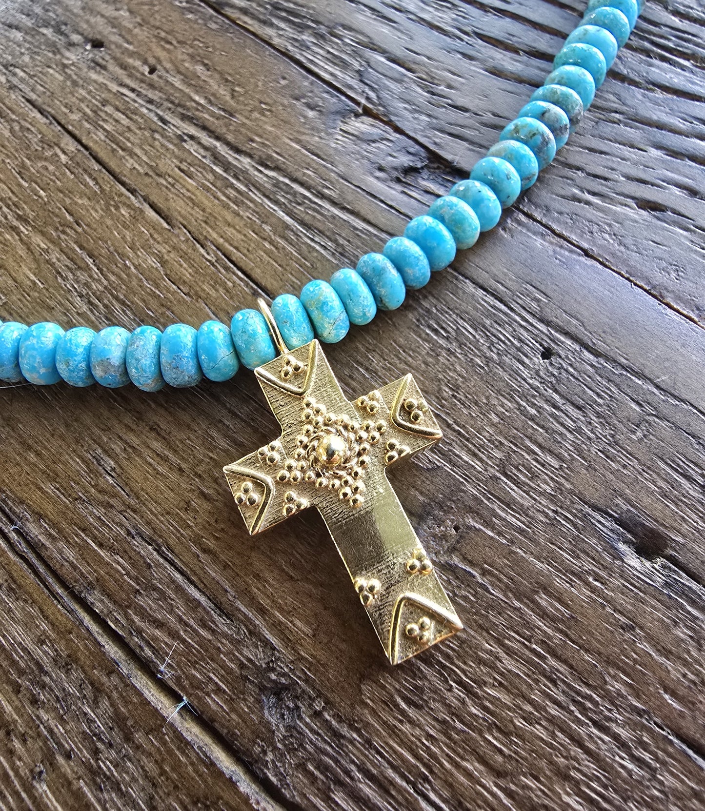 Madelene - Gold Cross Necklace
