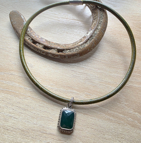 Green Onyx Leather Collar Necklace