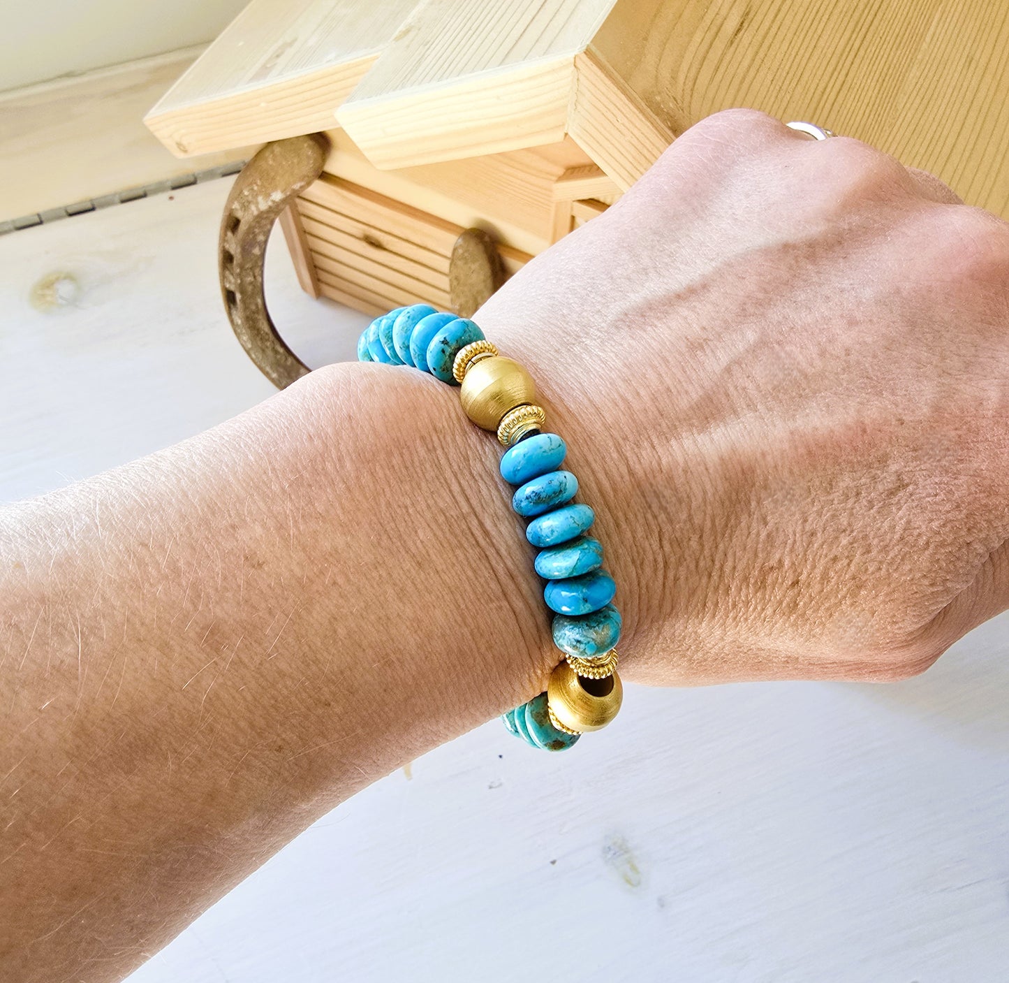 Scottsdale - Turquoise & Gold Bead Bracelet