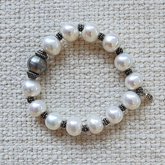 White Pearl & Silver Bead Stretch Bracelet